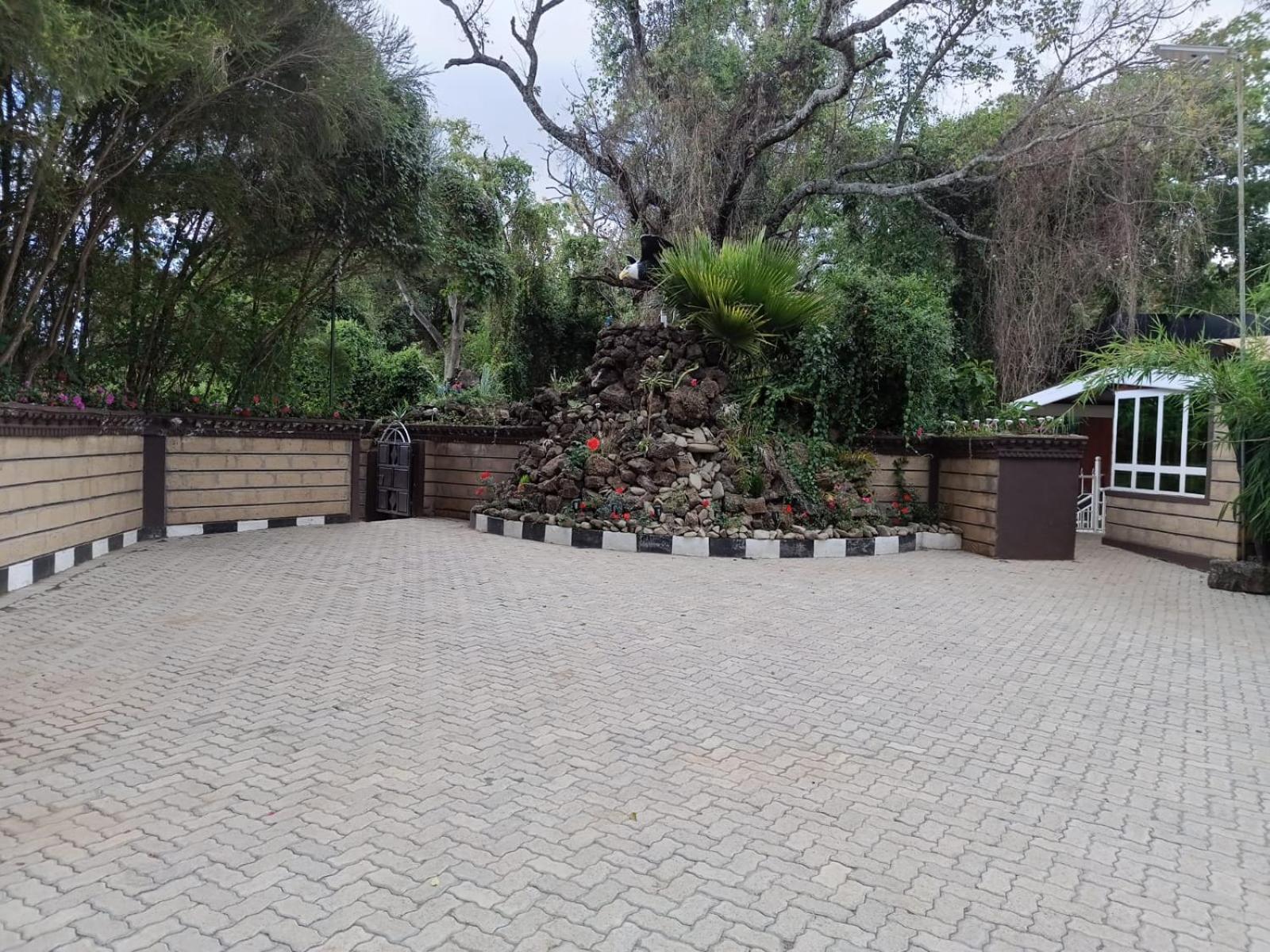 Brooks Lodge *